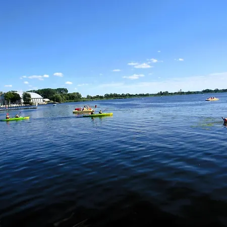 Σπίτι διακοπών In Near Szczecin Lagoon Stepnica